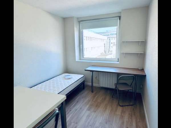 Location / Studio de 17 m², Strasbourg, Rue Sainte-Anne / Photo 2