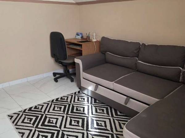 Flatsharing / 5-bedroom house · 43 m², Saint-Benoît, Rue des Champacks / Photo 2