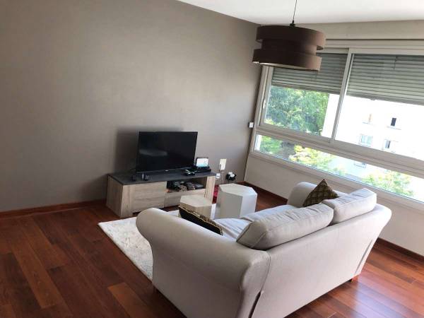Colocation / Appartement 4 pièces de 74 m², Pau, Avenue de Saragosse / Photo 2