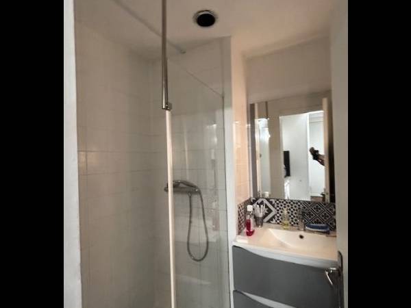 Flatsharing / 2-bedroom apartment building · 33 m², Bordeaux, Cours de la Somme / Photo 2