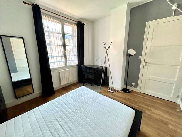 Colocation / Appartement 5 pièces de 74 m², Amiens, Rue Gresset / Photo 2