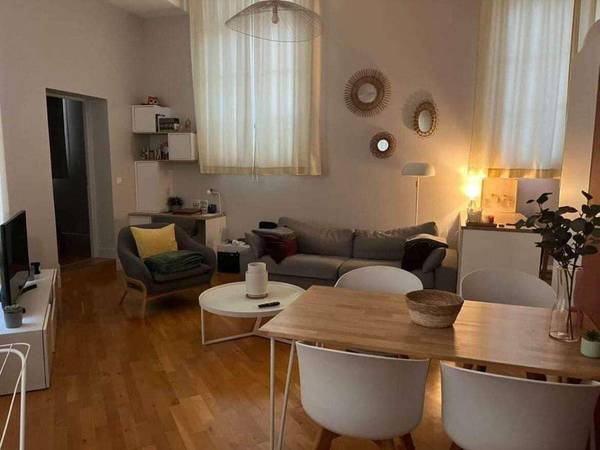 Location / Appartement 2 pièces de 48 m², Montpellier, Rue Saint-Pierre / Photo 3