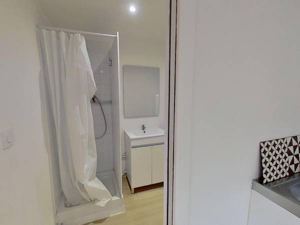 Location / Maison 1 pièce de 21 m², Le Havre, Rue Labédoyère / Photo 10
