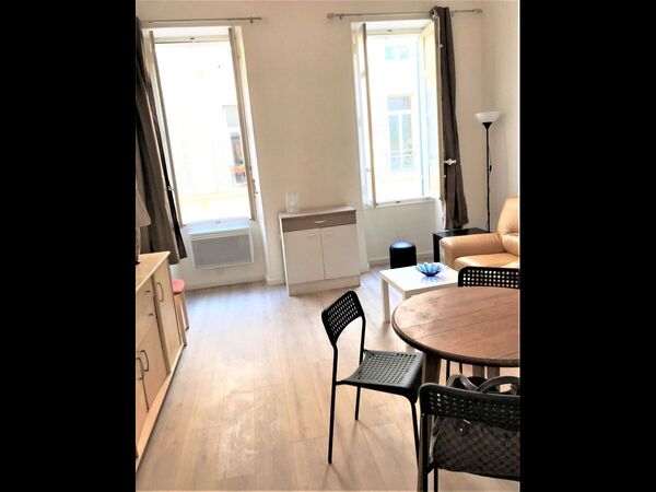 Flatsharing / 3-bedroom flat · 47 m², Marseille, Rue du Docteur Fiolle / Photo 2