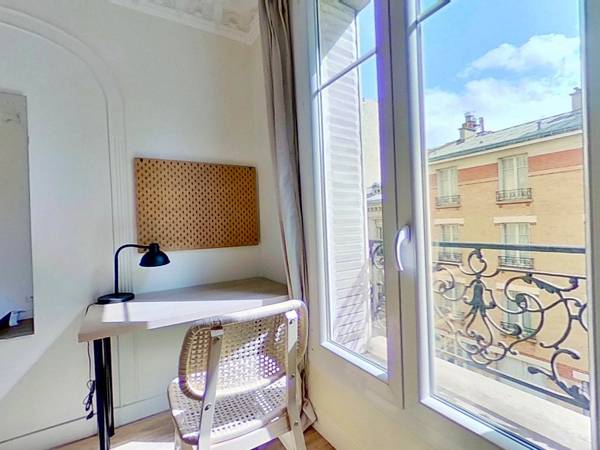 Colocation / Appartement 3 pièces de 55 m², Paris, Rue Friant / Photo 2