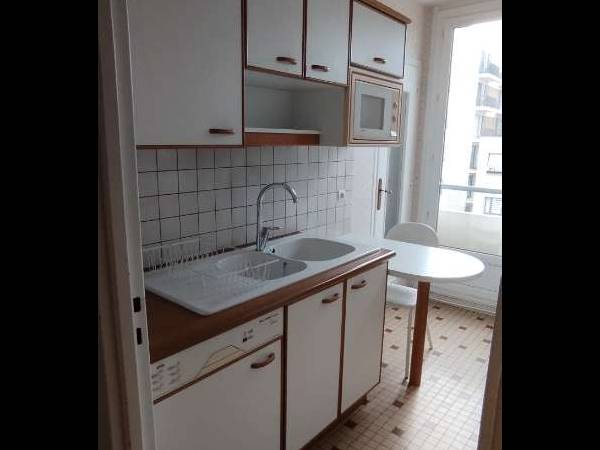 Colocation / Appartement 3 pièces de 10 m², Rennes, Rue Robert Rême / Photo 2