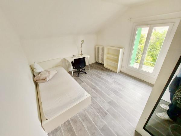 Colocation / Maison 5 pièces de 120 m², Villiers-le-Bel, Avenue Victor Hugo / Photo 2