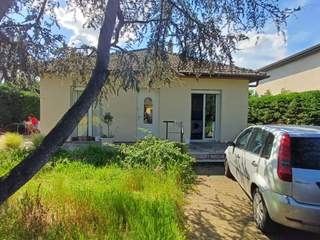 Sublet / 6-bedroom house · 100 m², Bron, Rue Roger Salengro