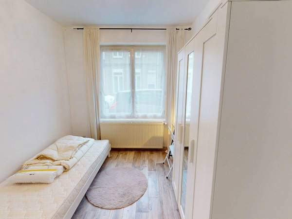 Colocation / Maison 6 pièces de 102 m², Lille, Rue Jean-Jacques Rousseau / Photo 2