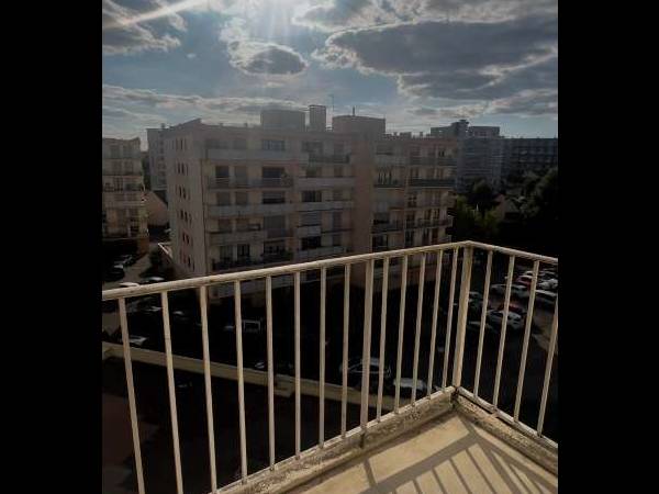 Colocation / Appartement 4 pièces de 63 m², Melun, Avenue du Général Patton / Photo 5