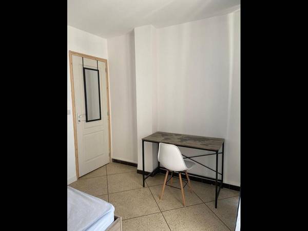 Flatsharing / 5-bedroom flat · 72 m², Marseille, Boulevard de la Révolution / Photo 11