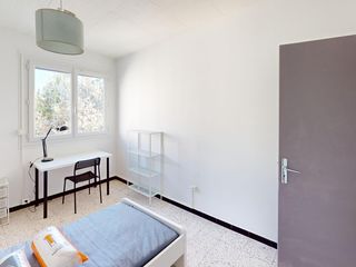 Colocation / 4 rooms apartment · 76 m², Montpellier, Avenue de Villeneuve-Angoulème
