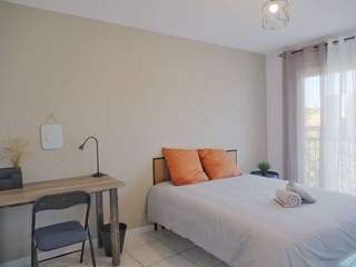 Colocation / 5 rooms apartment · 110 m², Perpignan, Place de Saint-Guillem