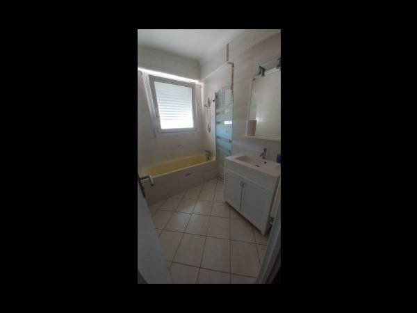 Colocation / Appartement 4 pièces de 76 m², Pau, Boulevard Champetier de Ribes / Photo 8