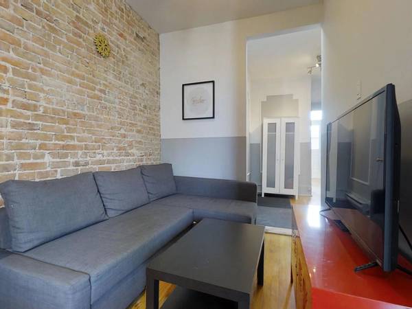 Colocation / Appartement 4 pièces de 115 m², Montréal / Photo 2
