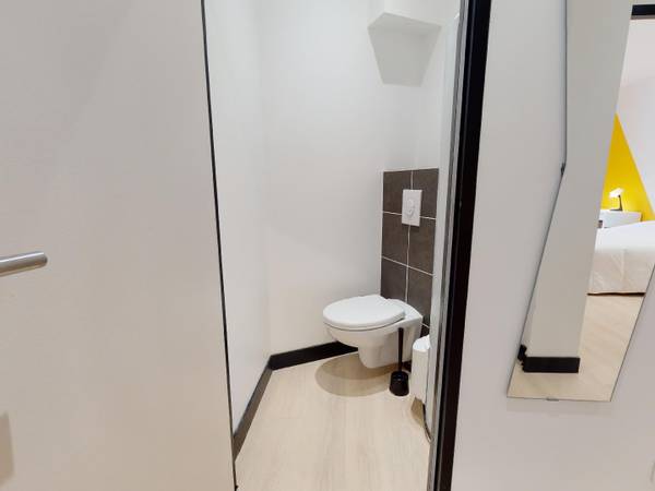 Colocation / Appartement 5 pièces de 84 m², Clermont-Ferrand, Rue de Rabanesse / Photo 13