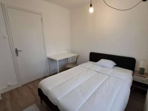 Colocation / Appartement 5 pièces de 83 m², Strasbourg, Rue Sainte-Cécile / Photo 3