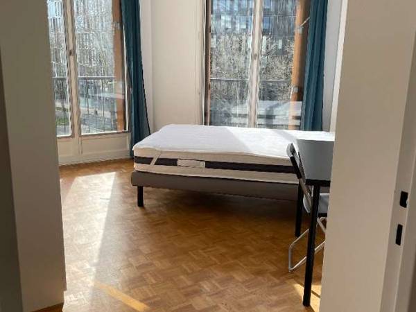 Colocation / Appartement 4 pièces de 83 m², Arcueil, Avenue Aristide Briand / Photo 2