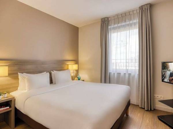 Colocation / Appartement 3 pièces de 110 m², Genève, Rue Kléberg / Photo 2