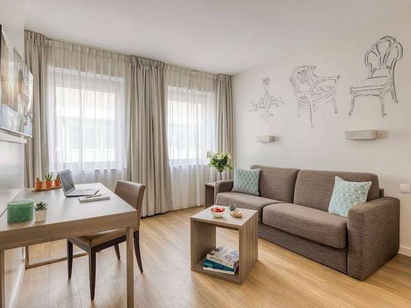 Colocation / Appartement 3 pièces de 110 m², Genève, Rue Kléberg / Photo 6