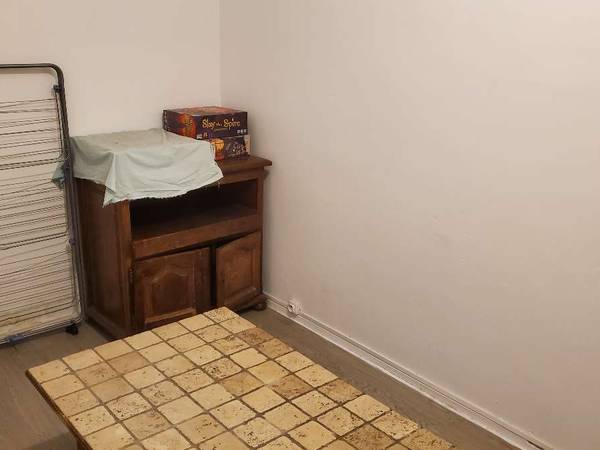 Chambre pour étudiant / Appartement 5 pièces de 75 m², Lyon, Rue de Saint Cyr / Photo 2