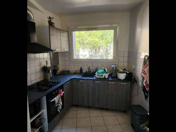 Colocation / Appartement 4 pièces de 75 m², Issy-les-Moulineaux, Rond-Point Victor Hugo / Photo 2