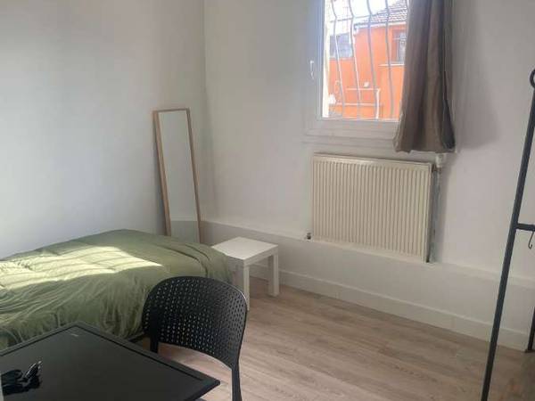 Colocation / Maison 9 pièces de 152 m², Aubervilliers, Passage Machouart / Photo 9