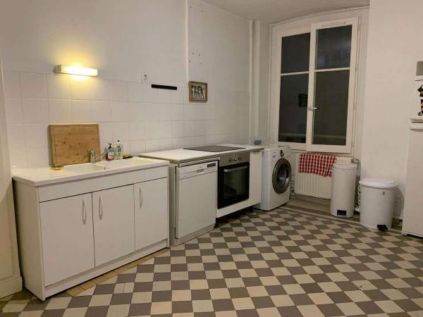 Sous-location / Appartement 6 pièces de 150 m², Lyon, Quai Jean Moulin / Photo 2