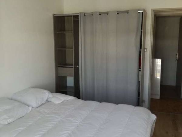 Colocation / Appartement 6 pièces de 115 m², Angers, Square des Anciennes Provinces / Photo 2