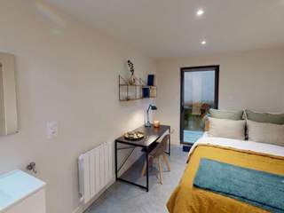 Piso compartido / 10 rooms loft/workshop · 194 m², Bordeaux, Rue de la Reole