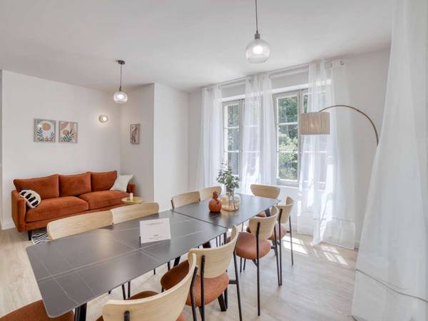 Colocation / Maison 10 pièces de 248 m², Annemasse, Rue Camps / Photo 2