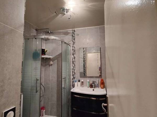 Colocation / Appartement 6 pièces de 113 m², Champs-sur-Marne, Place des Acacias / Photo 3