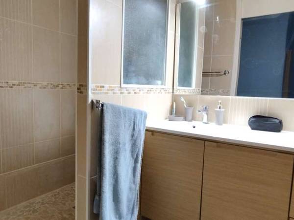 Colocation / Appartement 5 pièces de 85 m², Rouen, Rue Parmentier / Photo 8