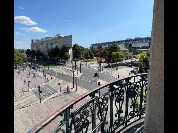 Sous-location / Appartement 4 pièces de 85 m², Paris, Avenue Corentin Cariou / Photo 5