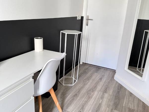 Colocation / Appartement 3 pièces de 65 m², Corbeil-Essonnes, Rue des Frênes / Photo 2