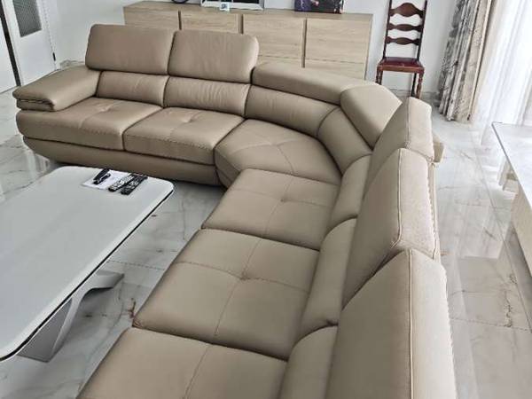 Chambre chez l'habitant / Appartement 7 pièces de 140 m², Anderlecht, Boulevard Prince de Liège / Photo 2