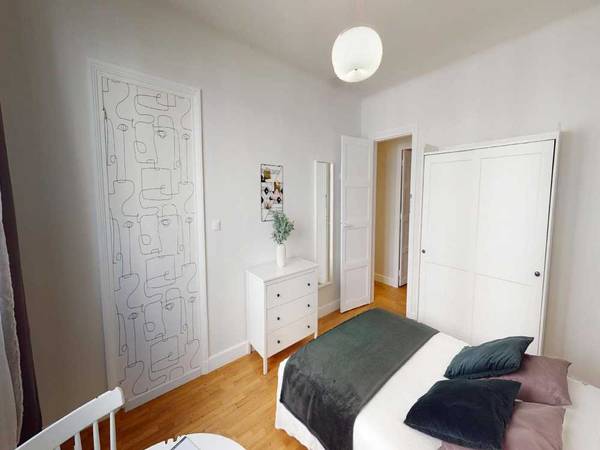 Flatsharing / 4-bedroom flat · 80 m², Paris, Rue Gustave le Bon / Photo 2