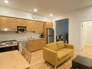 Rental / 5-bedroom flat · 60 m², Montréal, Avenue de Lorimier