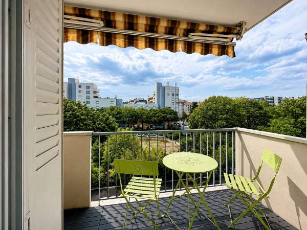 Colocation / Appartement 4 pièces de 81 m², Villeurbanne, Avenue Roger Salengro / Photo 2