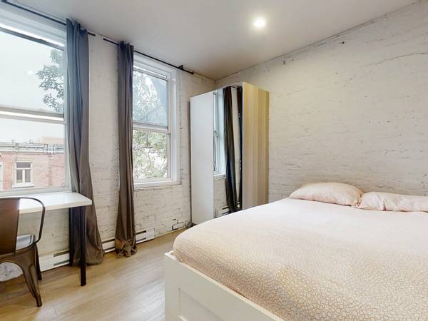 Colocation / Appartement 8 pièces de 200 m², Montréal / Photo 16