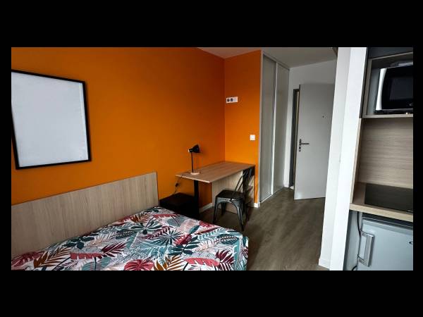 Location / Résidence 2 pièces de 28 m², Saint-Étienne, 22 Rue Basse des Rives / Photo 2