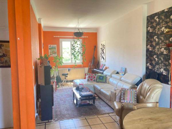 Colocation / Maison 6 pièces de 120 m², Marseille, Avenue des Colonnes / Photo 2