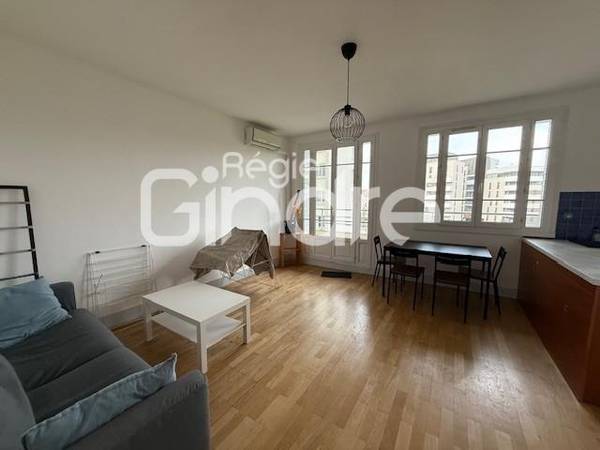 Location / Appartement 1 pièce de 10 m², Lyon, Rue du Professeur Joseph Nicolas / Photo 2