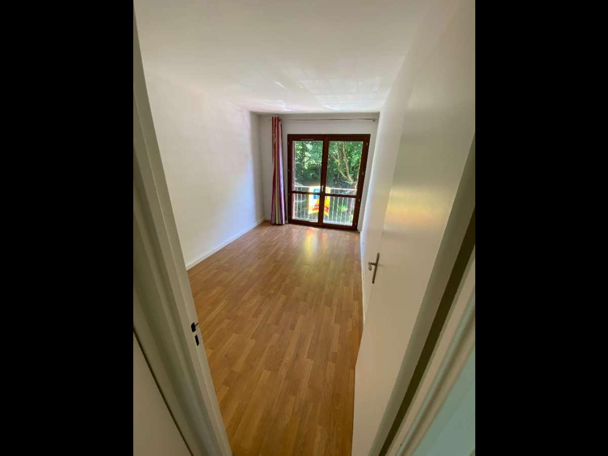 Appartement 5 pièces de 82 m² à Palaiseau | Colocation | 710€/mois photo 2