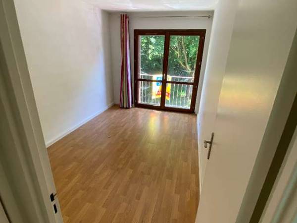 Colocation / Appartement 5 pièces de 82 m², Palaiseau, Rés du Val de Palaiseau / Photo 2