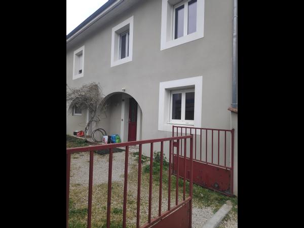 Colocation / Maison 6 pièces de 100 m², Saint-Martin-d'Hères, Rue des Taillées / Photo 2