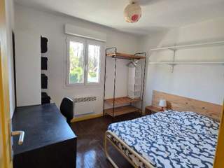 Room share / 6 rooms house · 100 m², Saint-Martin-d'Hères, Rue des Taillées