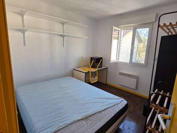 Colocation / Maison 6 pièces de 100 m², Saint-Martin-d'Hères, Rue des Taillées / Photo 9
