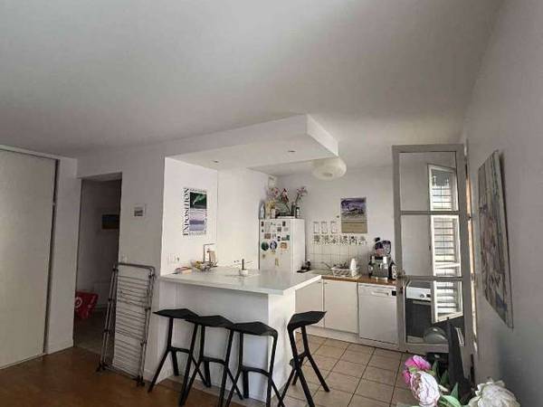 Colocation / Appartement 3 pièces de 70 m², Lyon, Rue Pierre Dupont / Photo 2