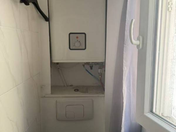 Location / Studio de 20 m², Paris, Rue Mathis / Photo 4